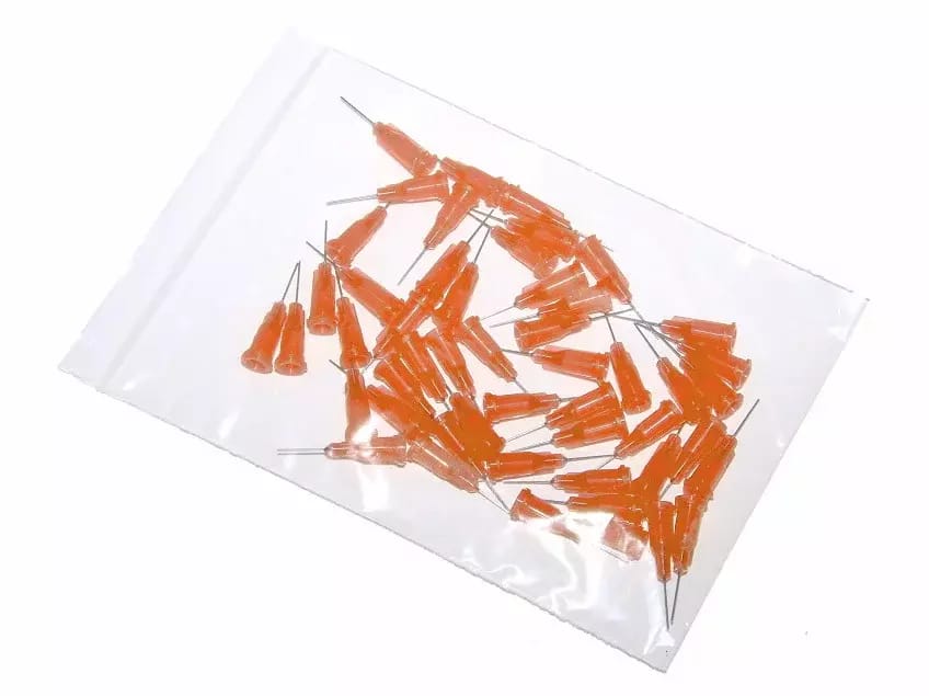 Lepené dávkovací jehly s nerezovou kanylou 12,7mm oranžovo-žlutá 15G 50ks